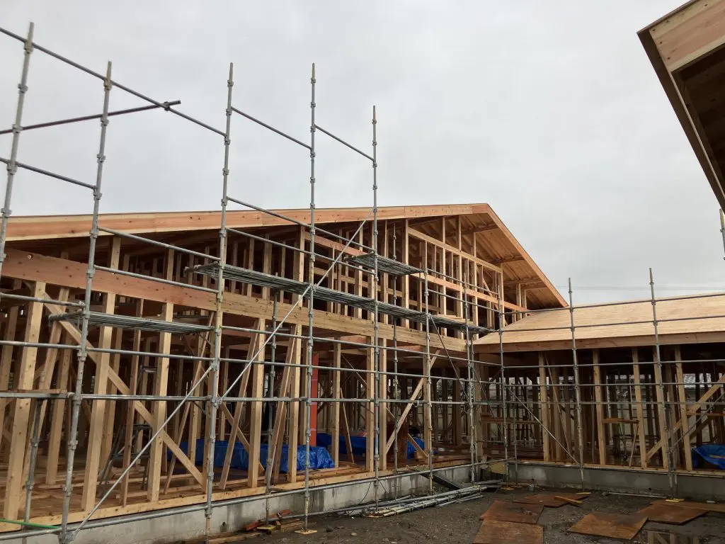 岐阜県不破郡垂井町で建築中の老人ホームの上棟がありました。